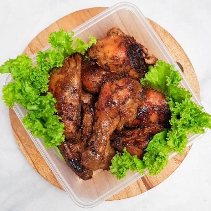 

READY KIRIM INSTAN AYAM KALASAN PANGGANG MATANG 1 EKOR 10 POTONG