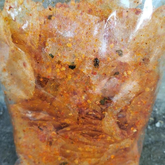 

HEMAT pikca /kiripik kaca pikca pedas daun jeruk kemasan 500 gram Snacks Keripik Kripca Food Makanan