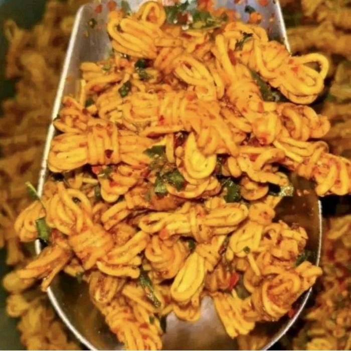 

TERBATAS Mie Gulung extra pedas mantap isi 250Gram Food Snacks
