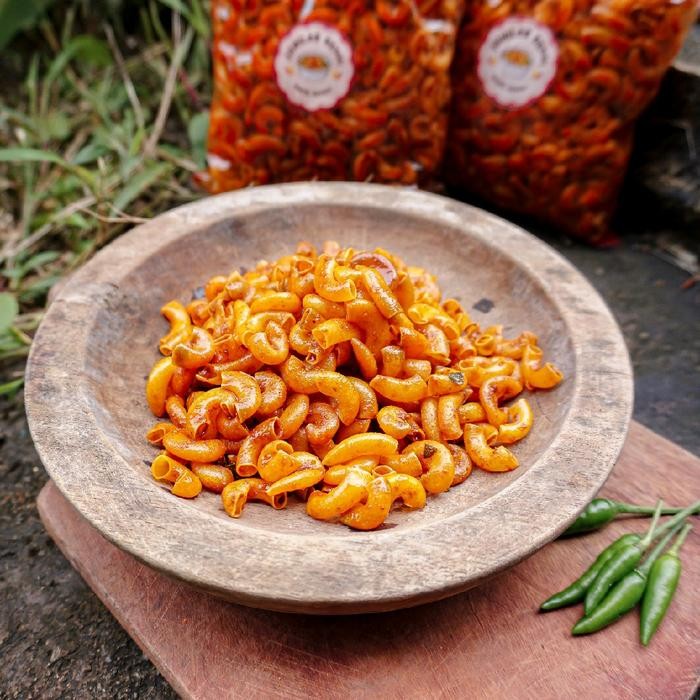 

CUCI GUDANG MAKARONI CIKRUH DAUN JERUK 250gram, makaroni pedas, cemilan pedas Asin Snacks Food