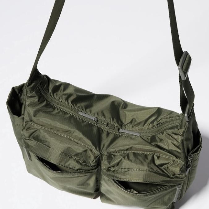 Promo Tas Bahu Multi Saku Fungsional Shoulder Bag Unisex Uniqlo Original Jastip