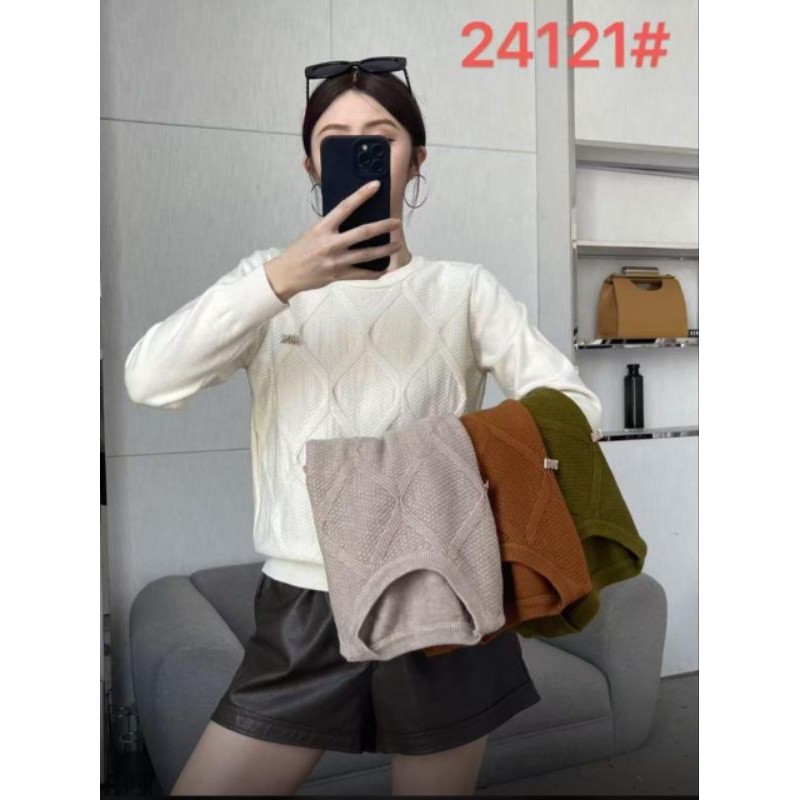 blouse pin miu