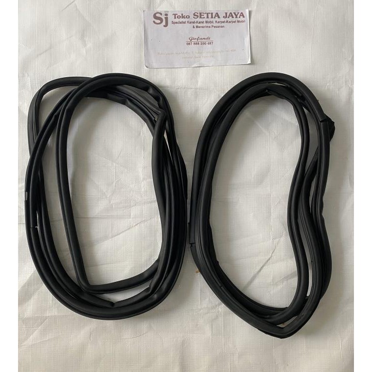 Karet pintu Mitsubishi lancer SL