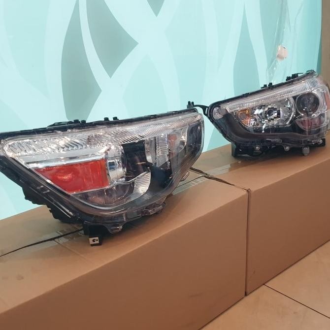 Headlamp Lampu Depan Mitsubishi Outlander Sport