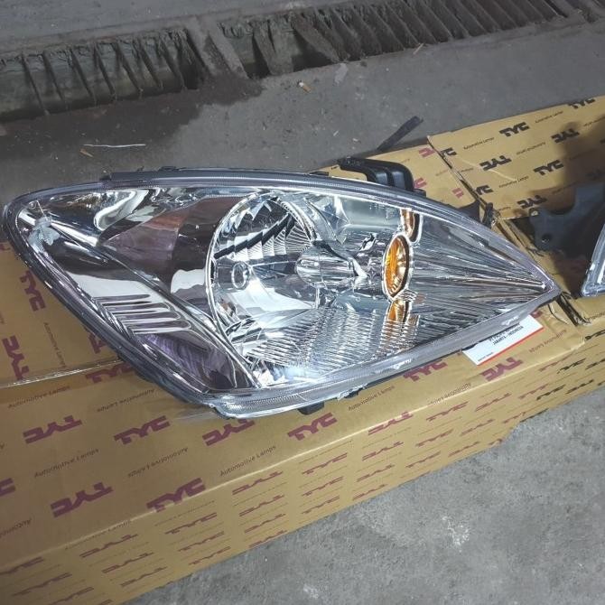 Headlamp Lampu Depan Mitsubishi Lancer Cedia