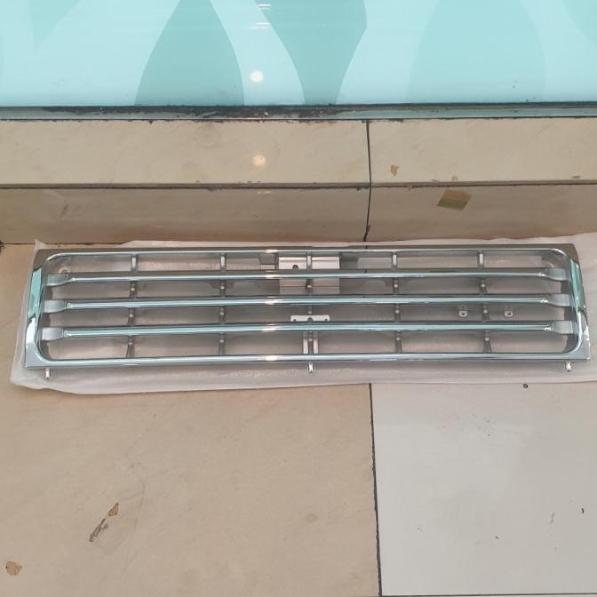 Grill Mitsubishi Pajero Bensin V43 V6