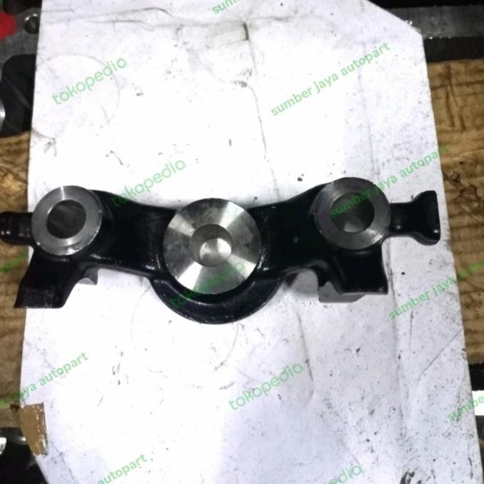 Breket Knuckle Braket Knuckle Kuda Laut Fortuner Vrz Hilux Revo Co