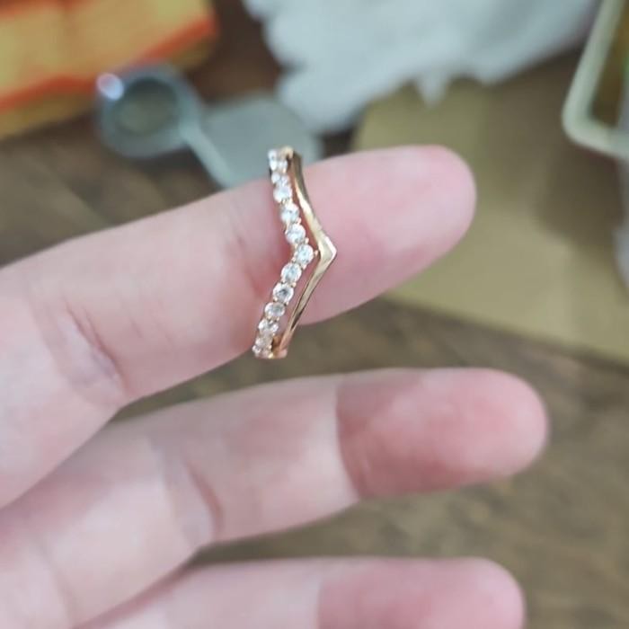 Cincin Listring V Permata Putih Aurel Emas Asli 375 8K Original Dan Terpercaya