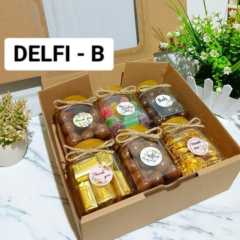 

Best Seller HAMPERS COKLAT LAGIE / DELFI BOX KADO ULANG TAHUN VALENTINE LEBARAN GIFT BOX NATAL ANIVERSARY GRADUATION WISUDA Original
