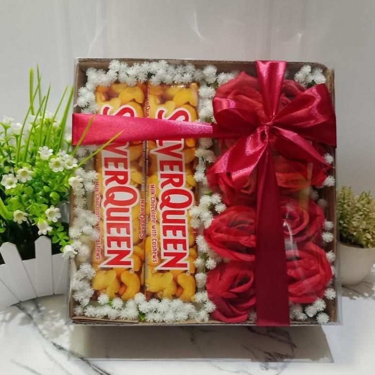 

gd-8 Hampers Coklat Silverqueen Flower Bloom Box kado ulang tahun valentine aniversary graduation wisuda permintaan maaf hadiah Murah