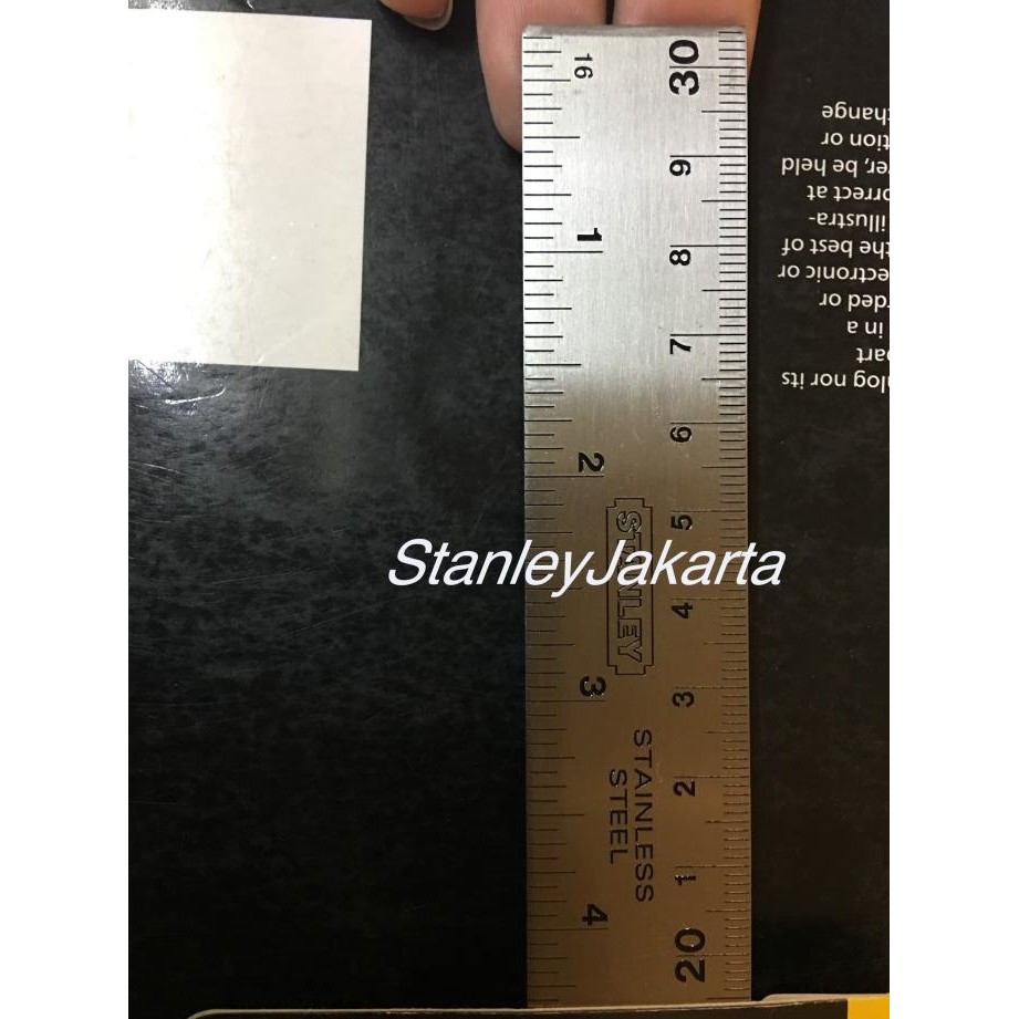 

Stanley 12" Diecast Combination Square Metric / 46028