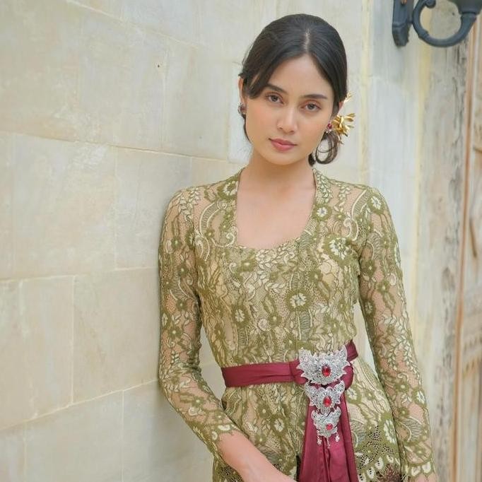 [[ BAJU / KEBAYA CLAIRE | KEBAYA BALI KEBAYA MODERN PAKAIAN KONDANGAN KEBAYA BROKAT KUTUBARU KEBAYA 