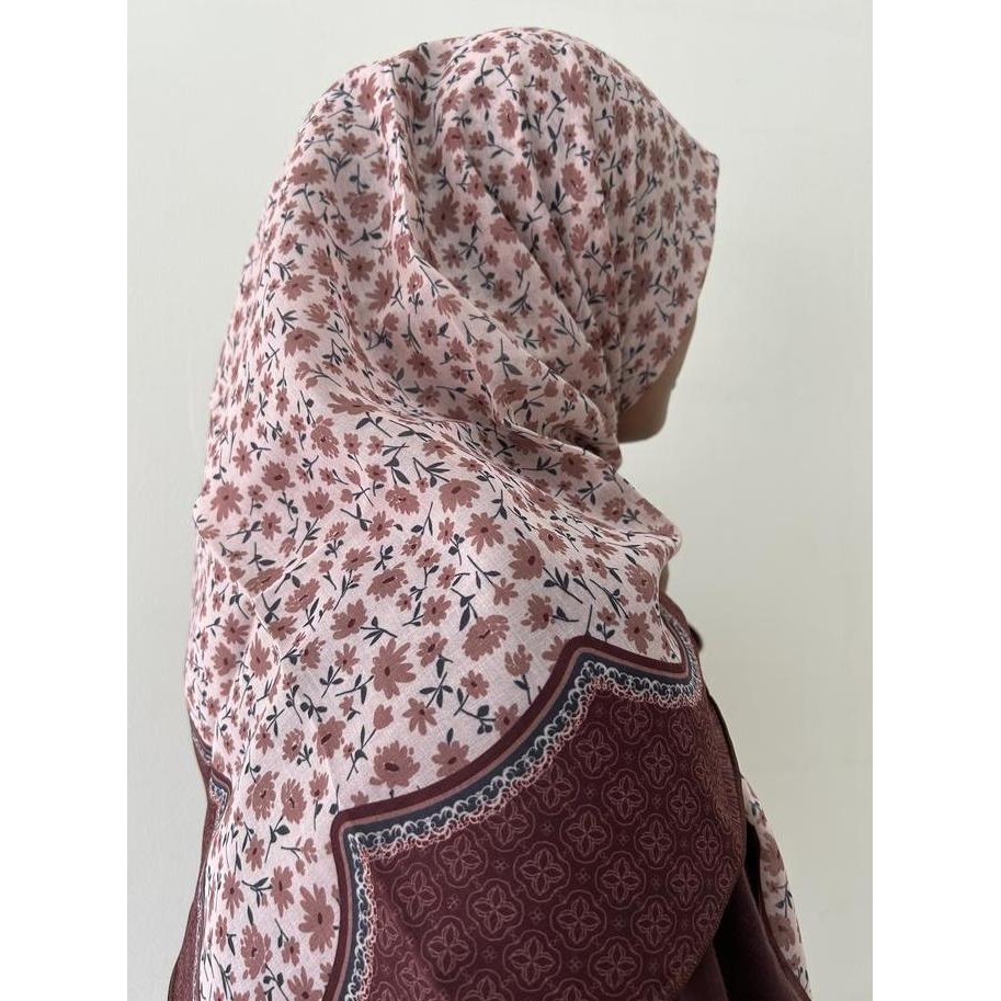 Grosir Luminous Beauty Veils - [Moonandstella] [Kode D] Hijab Segi Empat Moonandstella/Hijab Segi Em