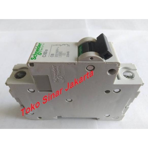 MCB Mini Circuit Breaker Listrik 1P 1 Phase SCHNEIDER HITAM KOTAK 6 A