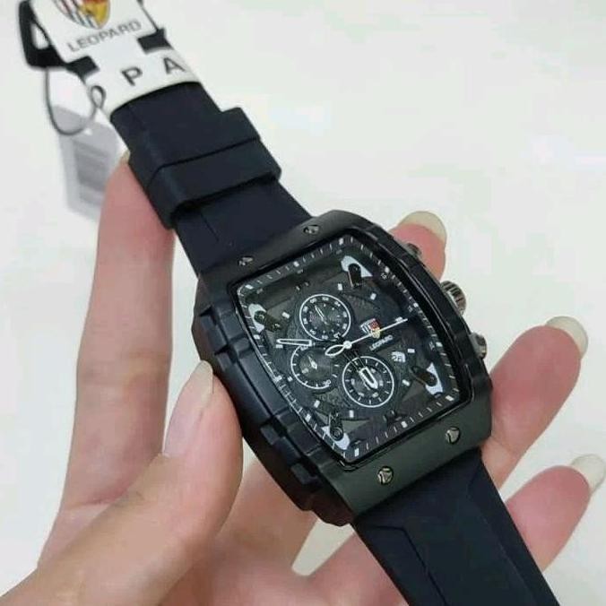 JAM TANGAN PRIA TERBARU/LEOPARD KOTAK jam  tangan Promo Diskon