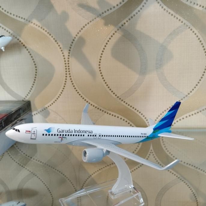 Murah Miniatur Diecast Garuda Indonesia Boeing 737 16 Centi Tidak Ada Roda