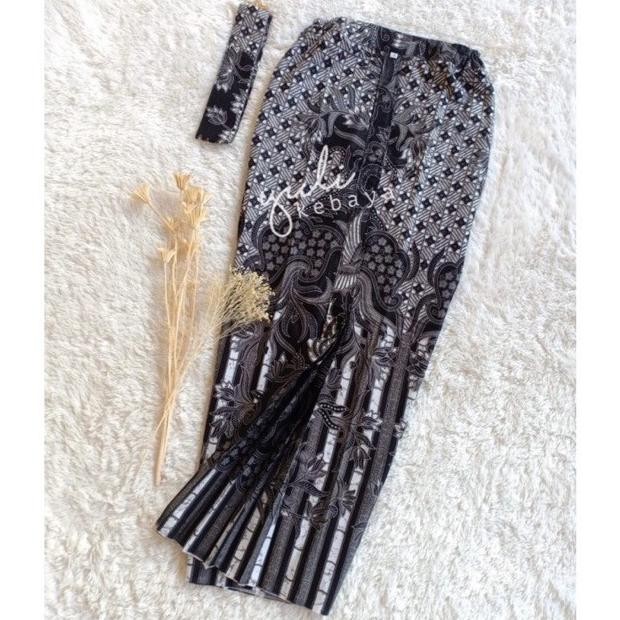 ''Terlaris" Rok / Kamen Jadi Batik Wiru Atau Wiron | Rok Wisuda Kondangan Jarik Batik