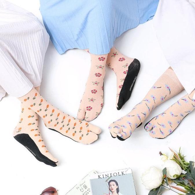 Terbaru Lusinan Kaus Kaki Muslimah Motif Coksu Panjang L Sebetis / Kaos Kaki Jempol / Kaos Kaki Wani