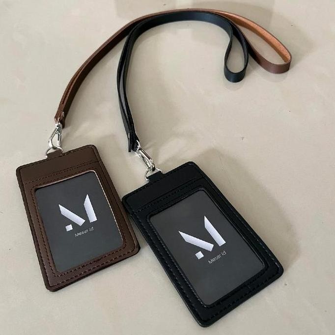 

ready Name Tag Holder Lanyard Id Card Kulit Sintetis 4 Slot Penyimpanan Kartu Tali murah