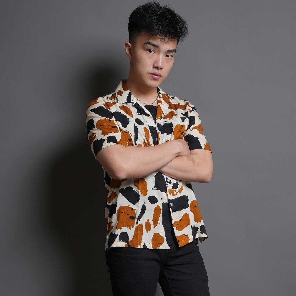 Eight Nineteen Kemeja Pria Lengan Pendek Kemeja Motif Vintage Kemeja Hawai Kemeja Rayon Pantai Santa
