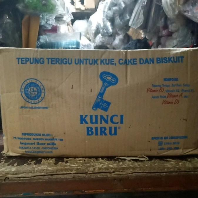 

Murah Tepung Terigu Bogasari Kunci Biru 1 Kg 1 Dus / 12 Pcs