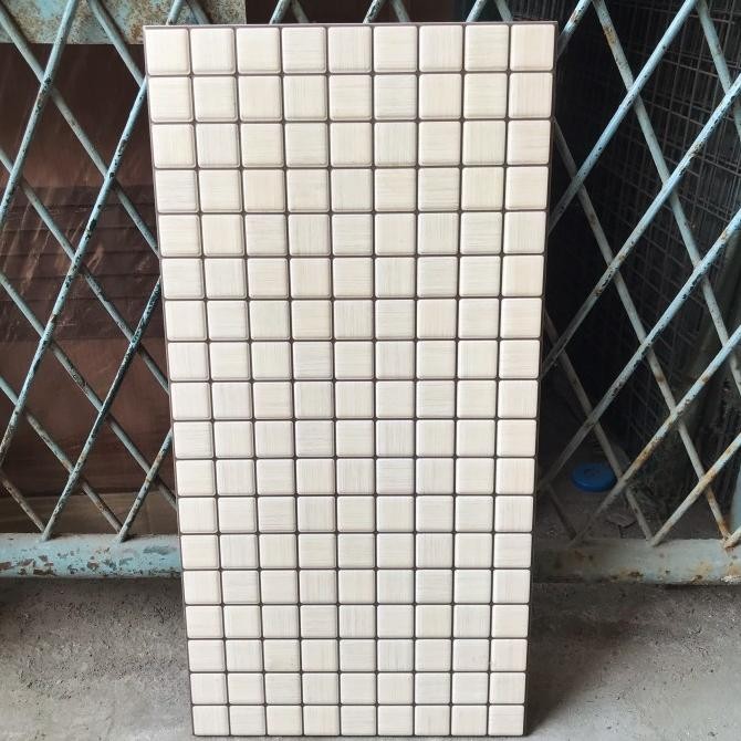 KERAMIK 30x60 motif kotak-kotak (doff/mate)/ keramik dinding dapur/ keramik dinding kamar mandi/ ker