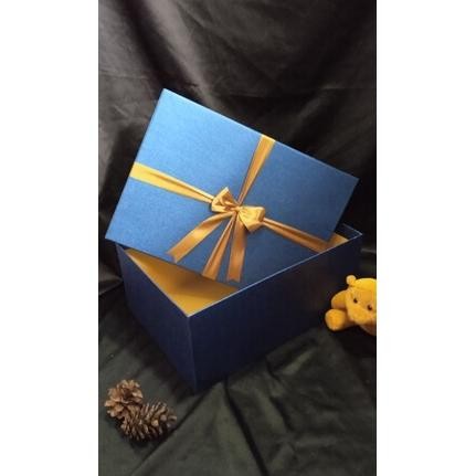 

Kotak kado /hardbox ukuran 40x30x15