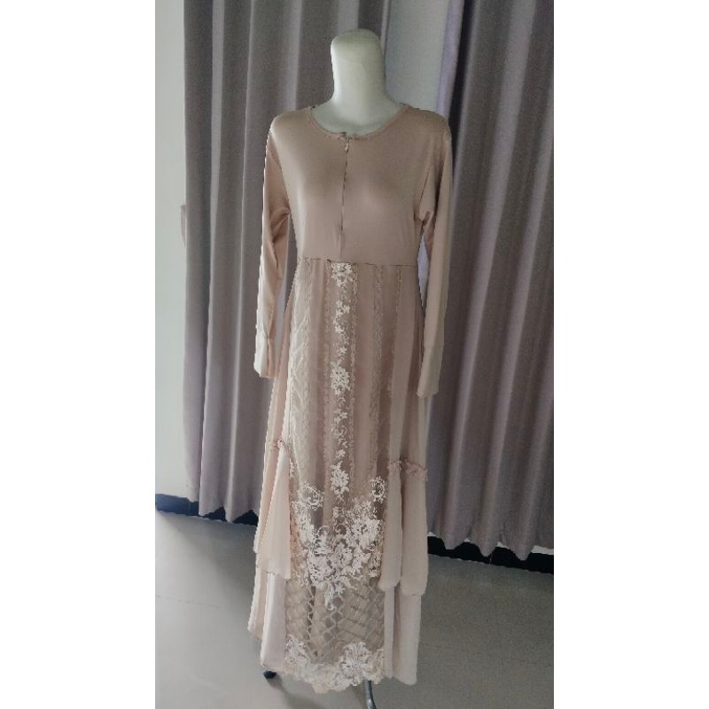 Dress Cream Brokat