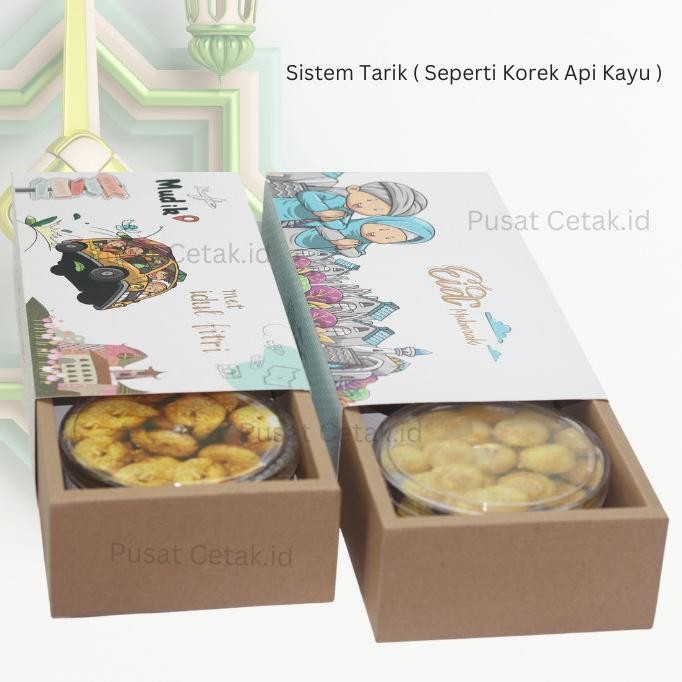 

Kotak Exclusive Lebaran kue kering toples nastar, dus lidah kucing