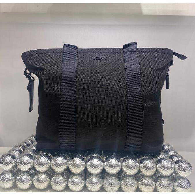 TUMI SPORT Essential North/South Tote Bag - Tote Bag Wanita - Black