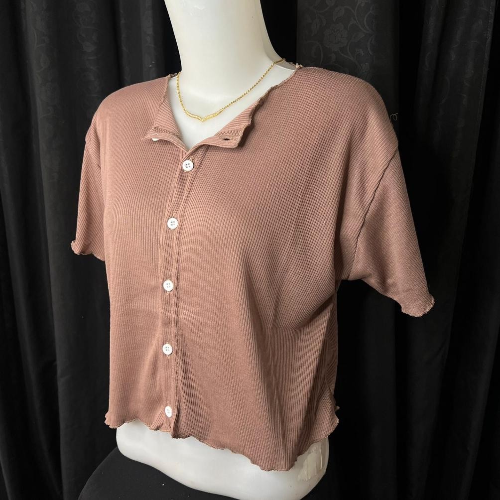 Crop Kancing V-Neck Lengan Pendek Bahan Rib Rajut / Cardigan Crop Top Kardigan