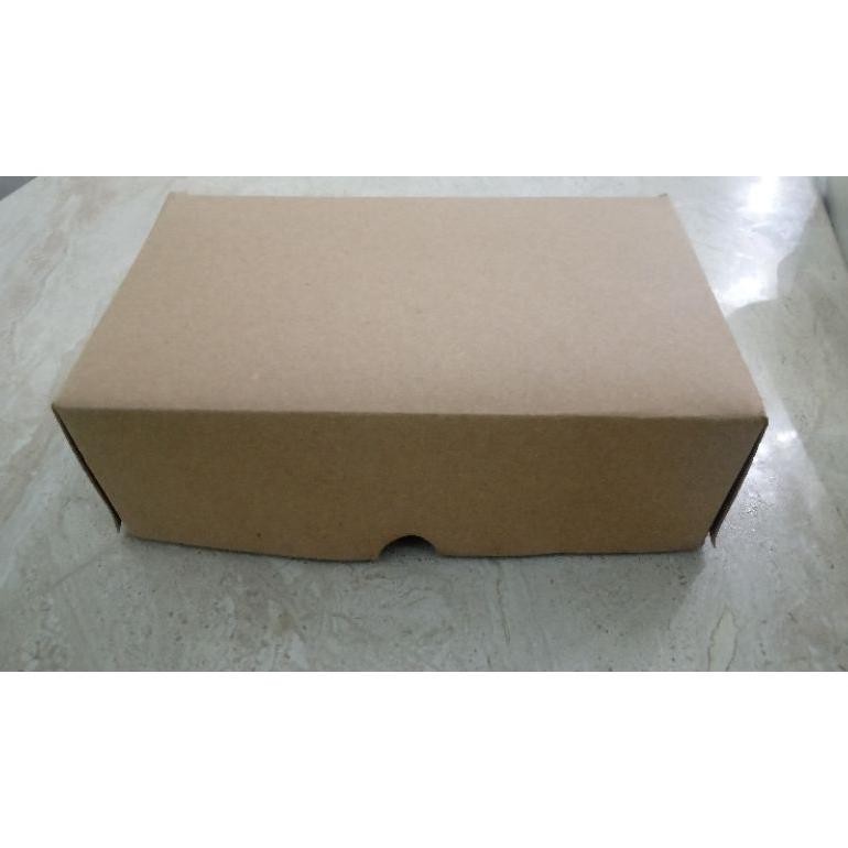 

Oz67 Dus Kue / Kotak Makan Nasi Kraft Nbk Uk.19,5X 13,5 X 6,5