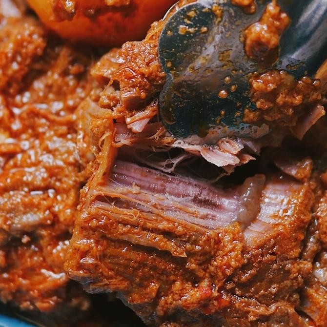 

Grosir Rendang Sapi Pedas Gurih 500Gr