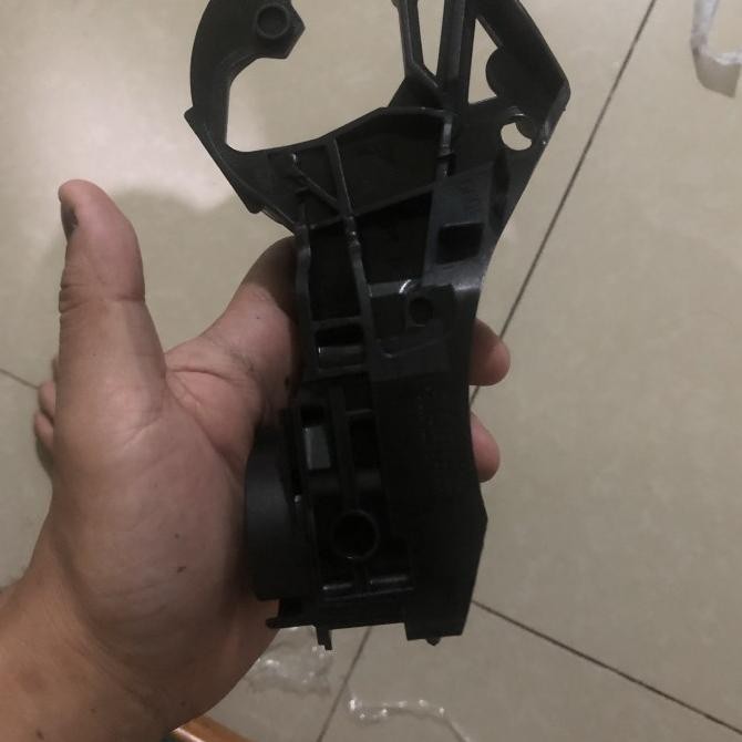 New bracket ass dudukan spion engsel spion toyota innova reborn bracket as