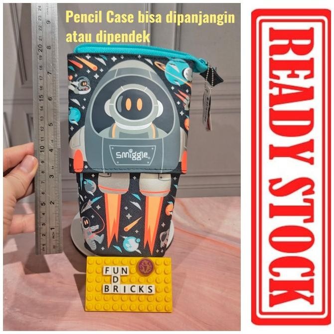 

Smiggle Pencil Case Blast Off Stand n Slide 2 in 1 kotak pensil