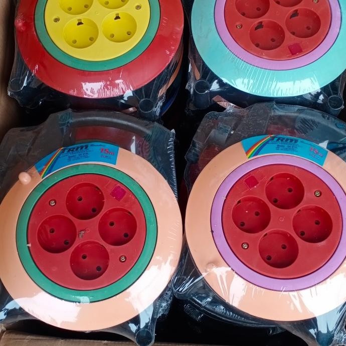 

tersedia kabel rol gulung / extension 15m 15 m 15meter 15 meter + bubble wrap