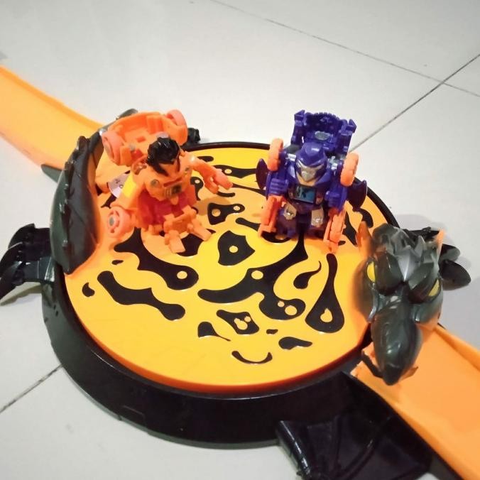 ORI DINO TRACK + Megatron + Ironhide Transformers Bot Shots Hasbro