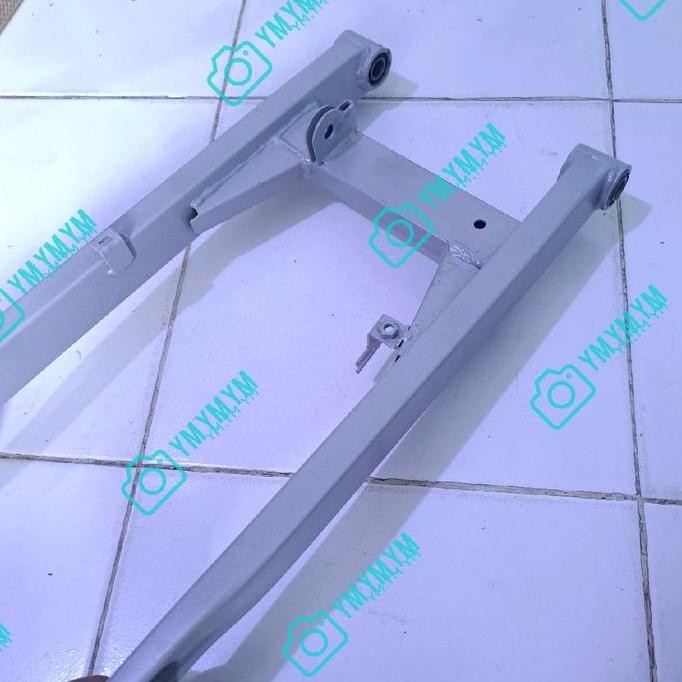 SWING ARM SUPRA X 125 SILVER TROMOL MOTORCYCLE KENDARAAN ORIGINAL DAN TERPERCAYA