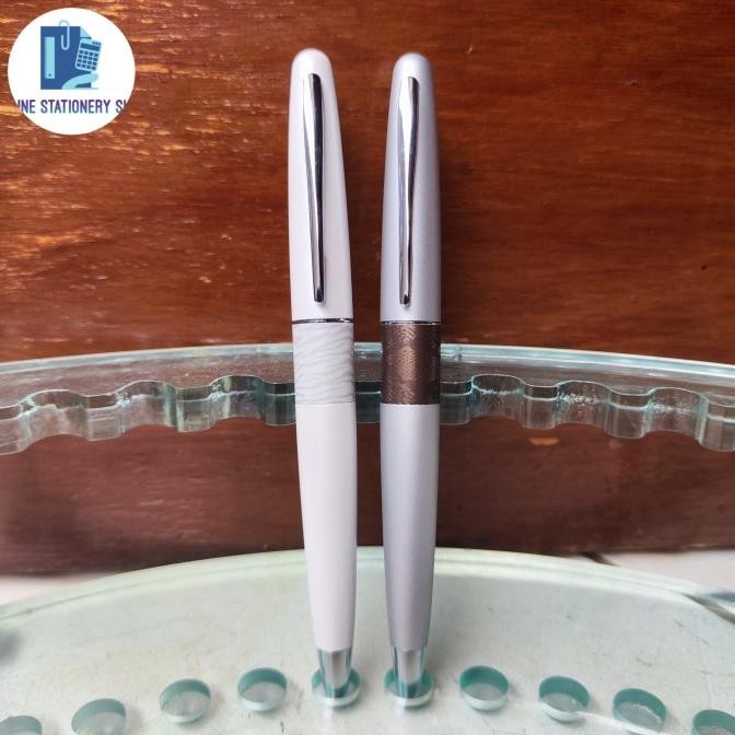 

NEW Pilot Ballpoint MR2 Animal Collection Pilot Metropolitan Original Roller