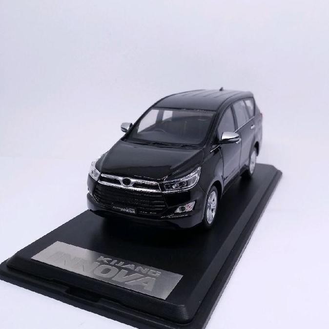 baru  Diecast Miniatur Mobil Toyota Kijang Innova Reborn 2016 Hitam Murah murah
