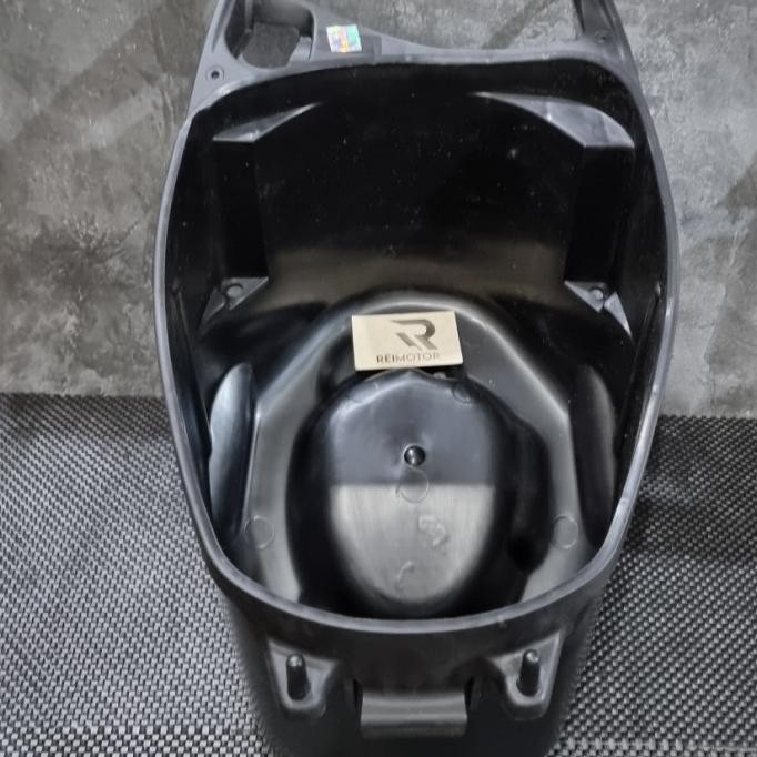 New BOX BAGASI JOK VARIO 125 NON LED 81250-KZR-600