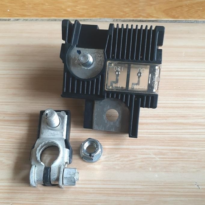 Promo Sikring Kepala Aki Toyota Yaris ,Vios, Etios