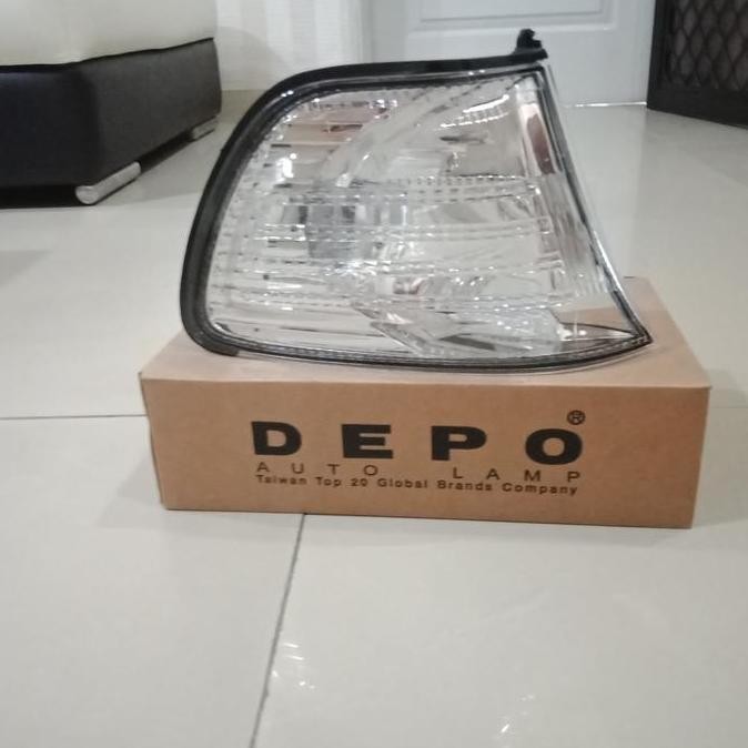 Lampu sein / lampu sen samping kijang kapsul kanan depo