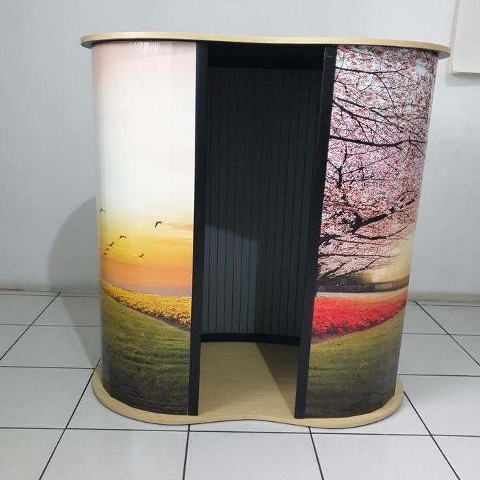 

Poly Counter ( Dengan Cetakan ) / Event Desk ( Lengkung )