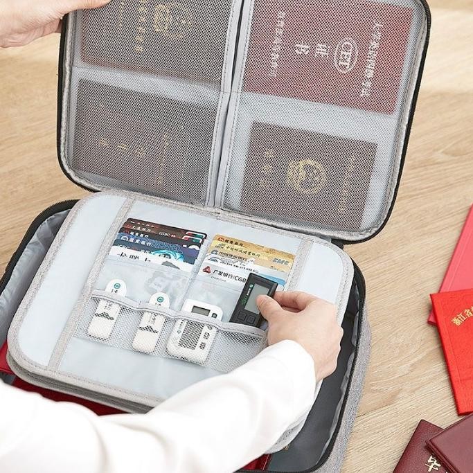 

SAO - H5962 Penyimpanan Dokumen Penting Surat Akta Ijazah Sertifikat / Organizer Bag Dengan Digit Security Lock Anti Air