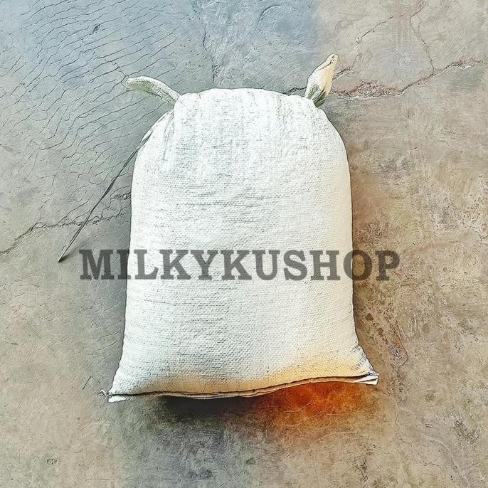 

Terlaris Pupuk Kandang Kambing Butir Kasar Organik Via Cargo