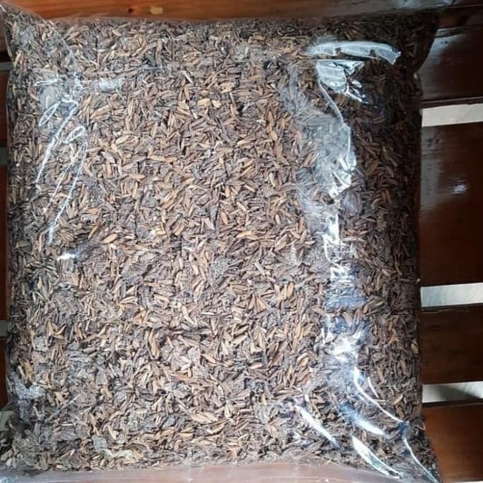 

Terlaris Wlcme! Media Tanam Kompos Pupuk Kandang Ayam/ Pupuk Kandang Ayam 1 Kg
