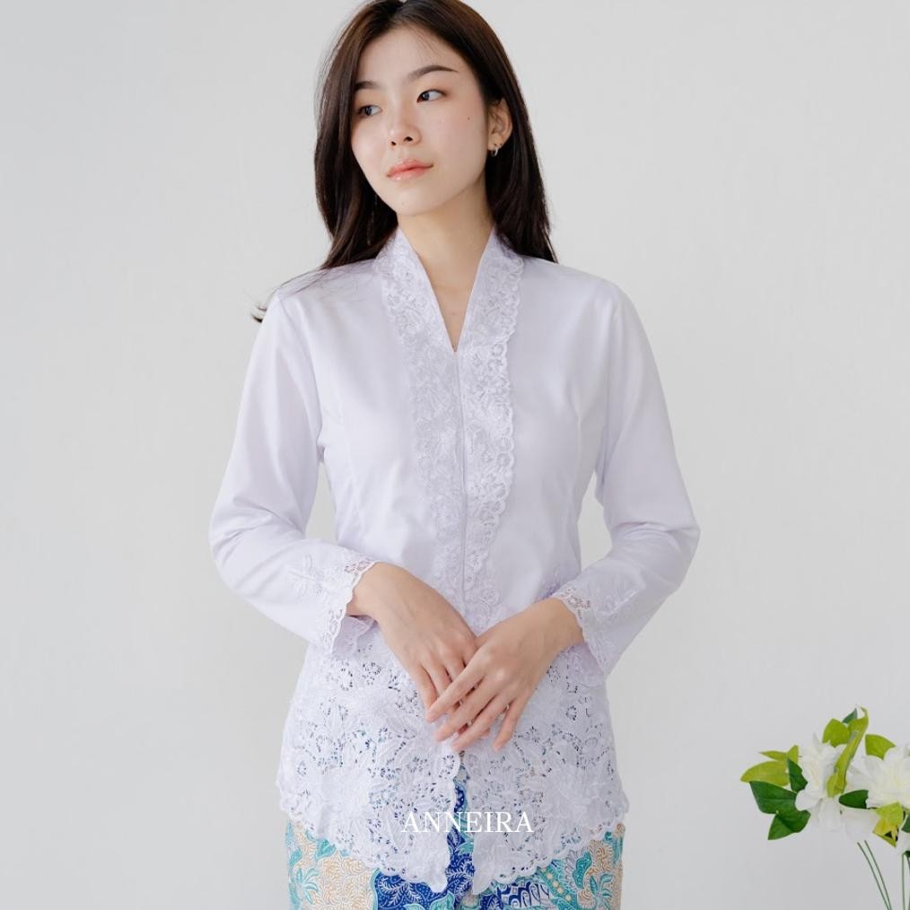 Ready Kebaya Putih Modern Lengan Panjang (Mora)
