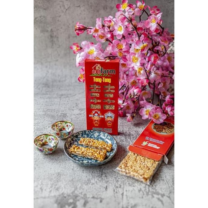 

Terlaris Camilan Makanan Ringan Tradisional Kue Kacang Kim Teng Teng 155 Gr Varian Kacang, Kacang Wijen, 130 Gr Wijen