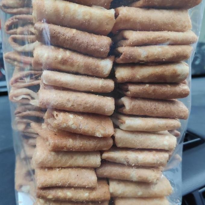 

Terlaris Kue Semprong Wijen Snack Gurih Renyah Cemilan Sehat Kado Khas Bangka